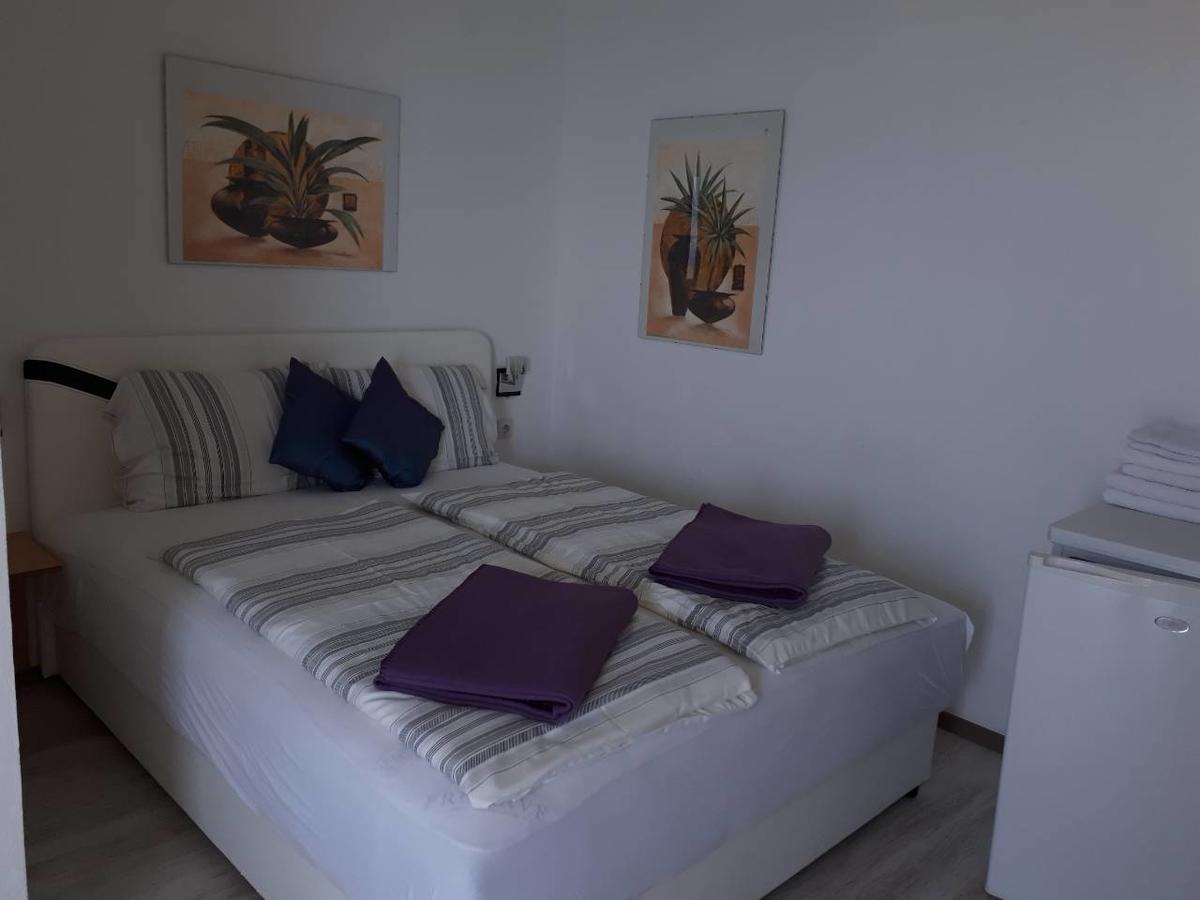 Guesthouse Oaza Emi Добра-Вода Экстерьер фото